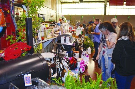 Watson Fish 64th Watson Fish continues tradition of giving | The Dumas Clarion
