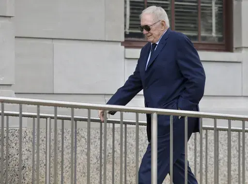 Dallas Cowboys owner Jerry Jones arrives at the federal courthouse in Texarkana, Texas, Monday, July 22, 2024. Testimony started Monday in Jones' countersuit against Alexandra Davis, who alleges she is his biological daughter. (Jason Janik/The Dallas Morning News via AP)
